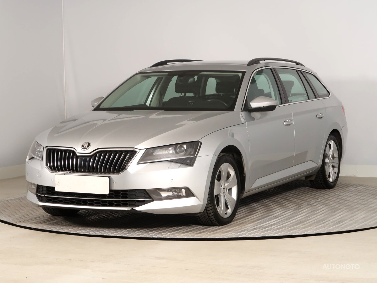 Škoda Superb, 2017 - pohled č. 3