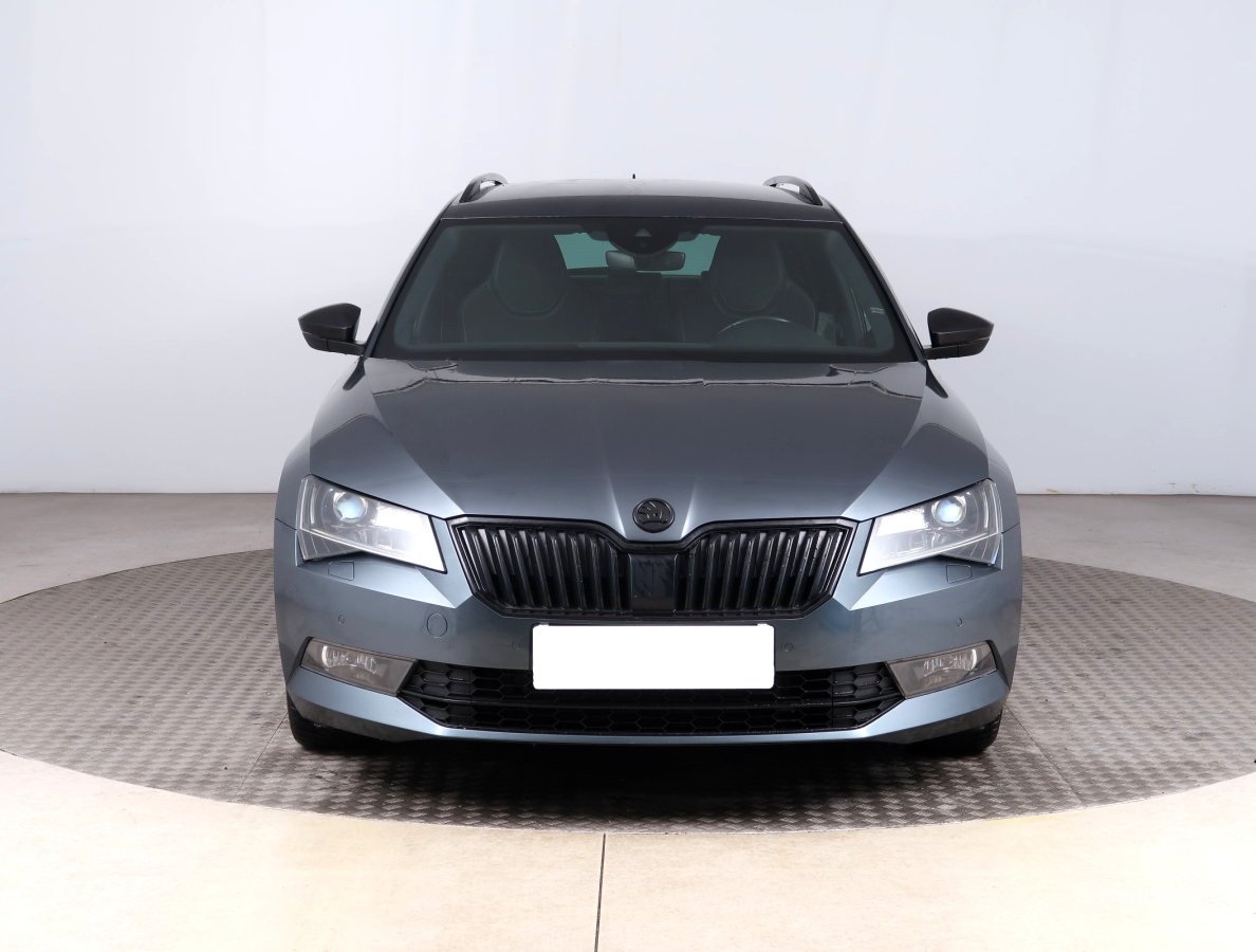 Škoda Superb, 2018 - pohled č. 2