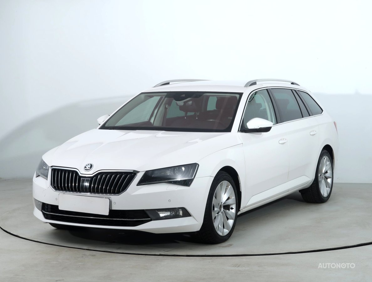 Škoda Superb, 2018 - pohled č. 3