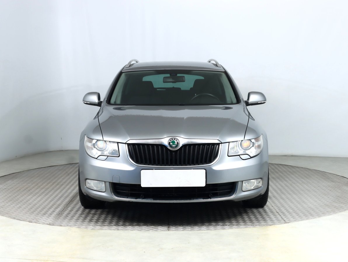 Škoda Superb, 2012 - pohled č. 2