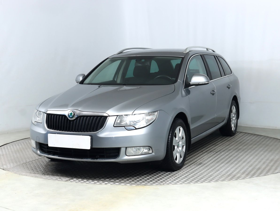 Škoda Superb, 2012 - pohled č. 3