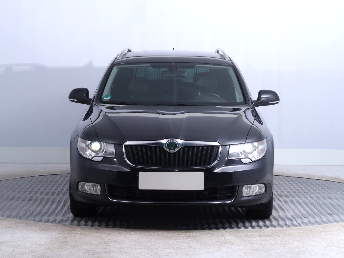 Škoda Superb, 2013 - pohled č. 2