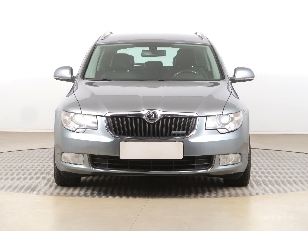 Škoda Superb, 2011 - pohled č. 2