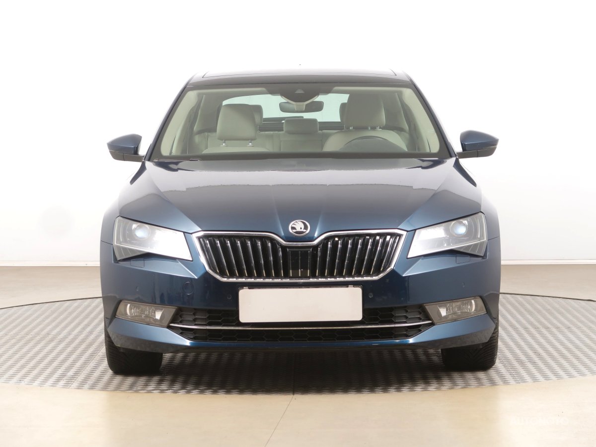 Škoda Superb, 2018 - pohled č. 2
