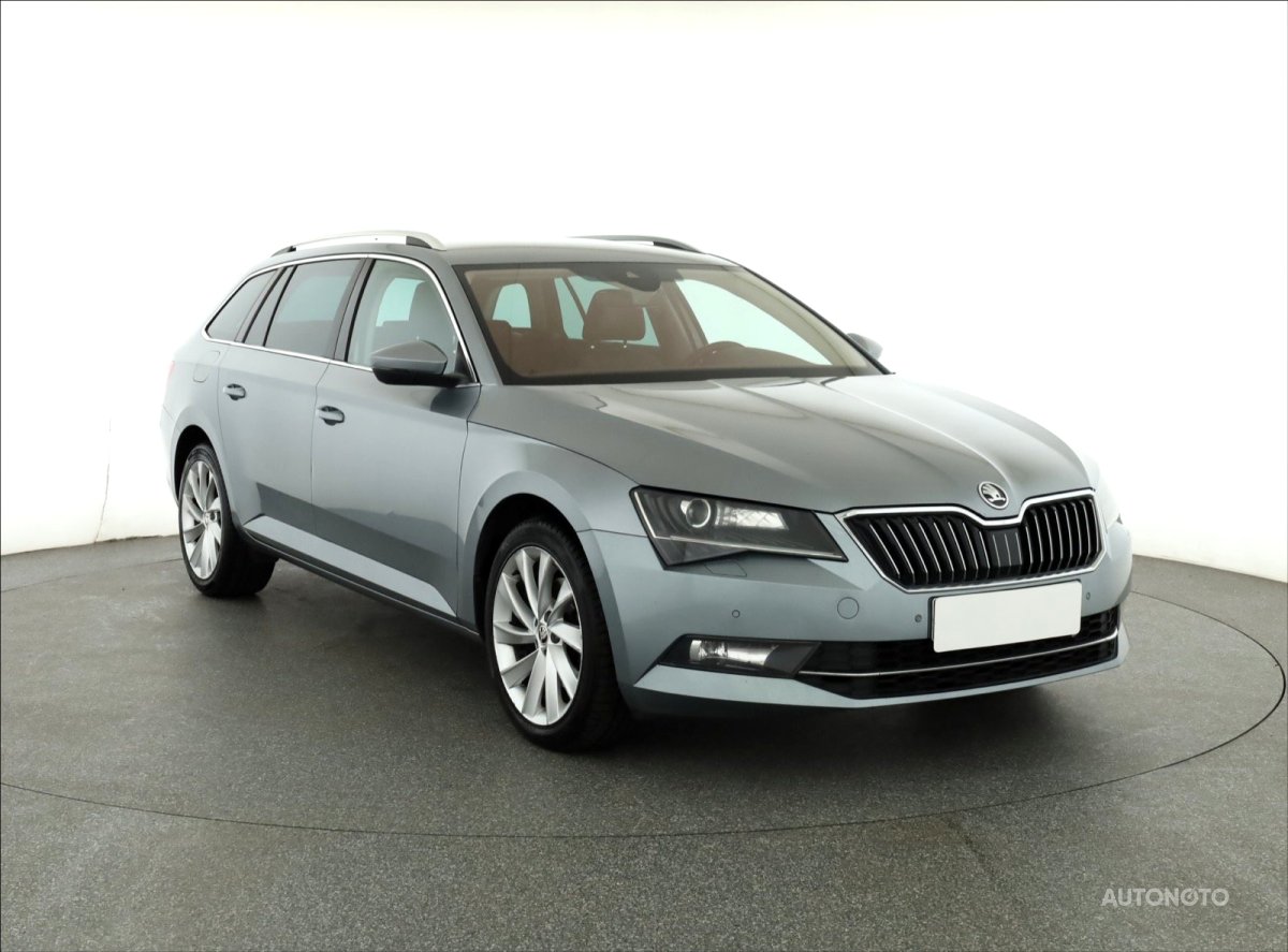 Škoda Superb, 2019 - celkový pohled