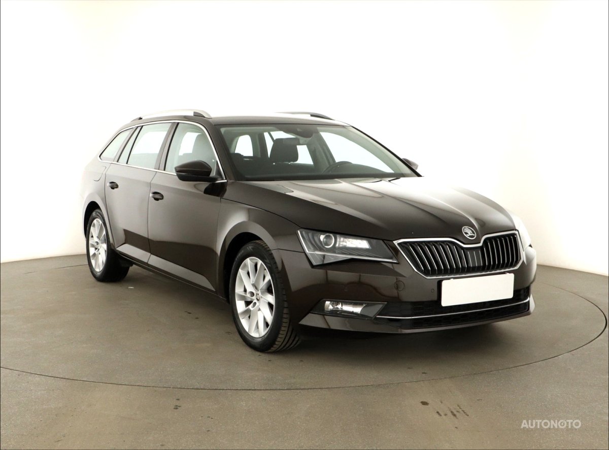 Škoda Superb, 2016 - celkový pohled