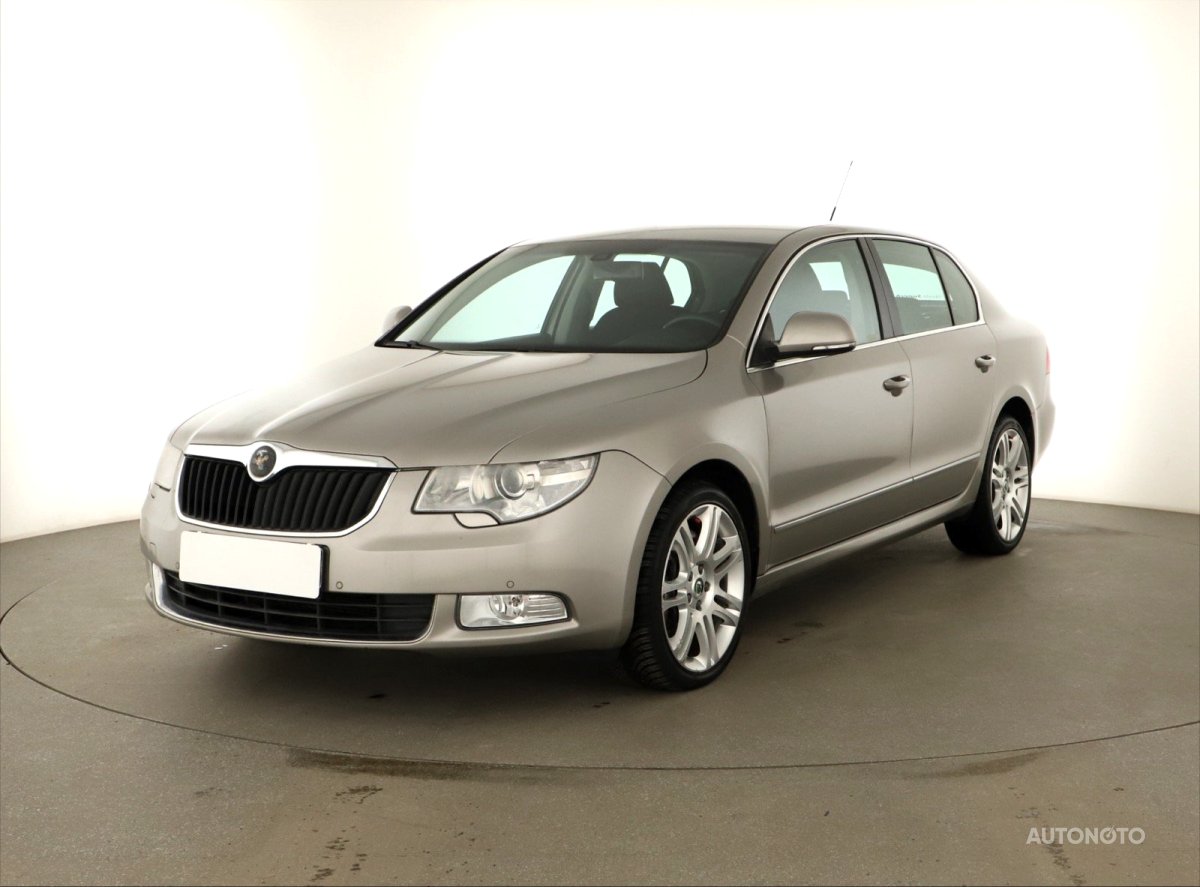 Škoda Superb, 2009 - pohled č. 3