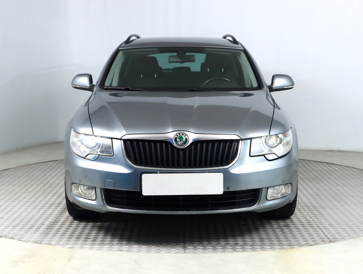 Škoda Superb, 2012 - pohled č. 2