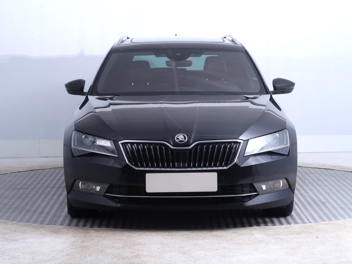 Škoda Superb, 2018 - pohled č. 2