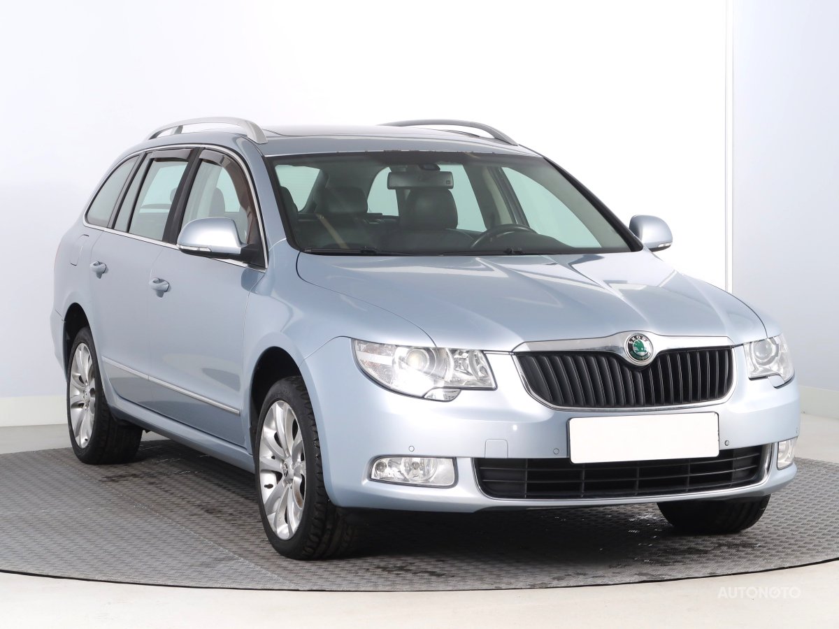 Škoda Superb, 2011 - celkový pohled