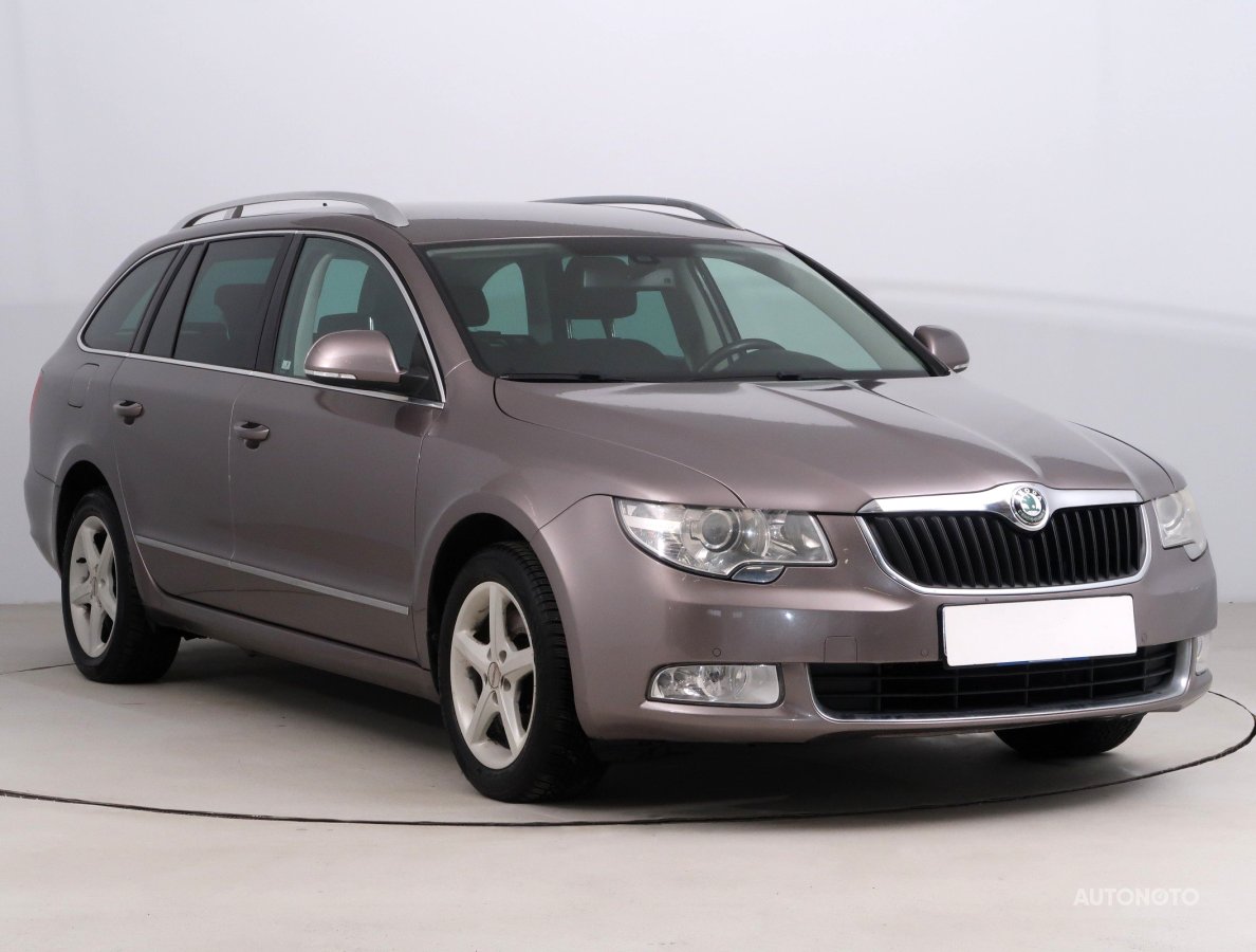 Škoda Superb, 2010 - celkový pohled