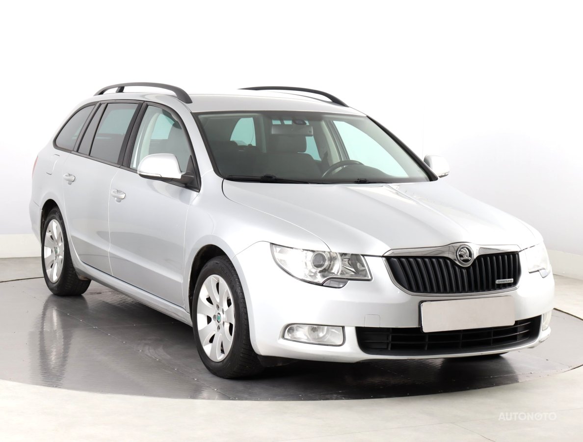 Škoda Superb, 2012 - celkový pohled