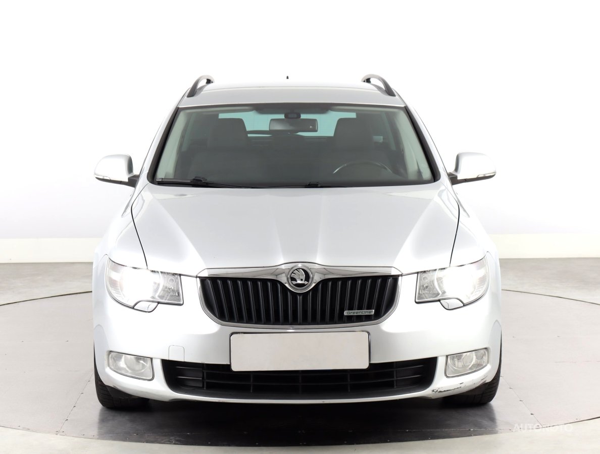 Škoda Superb, 2012 - pohled č. 2