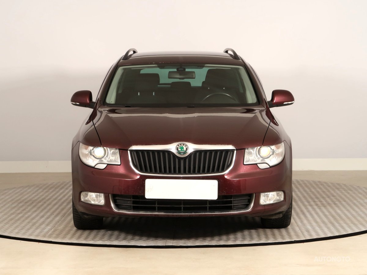 Škoda Superb, 2012 - pohled č. 2