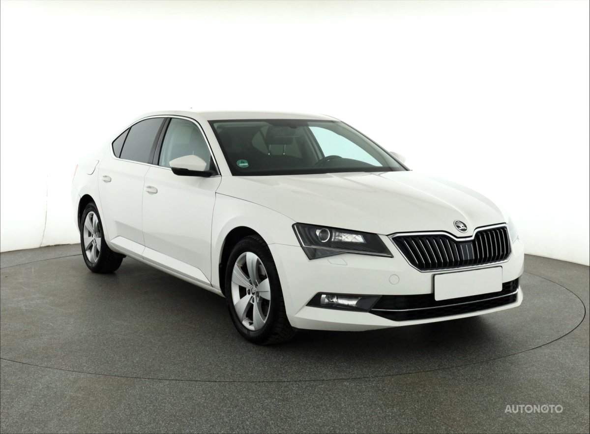 Škoda Superb, 2017 - celkový pohled