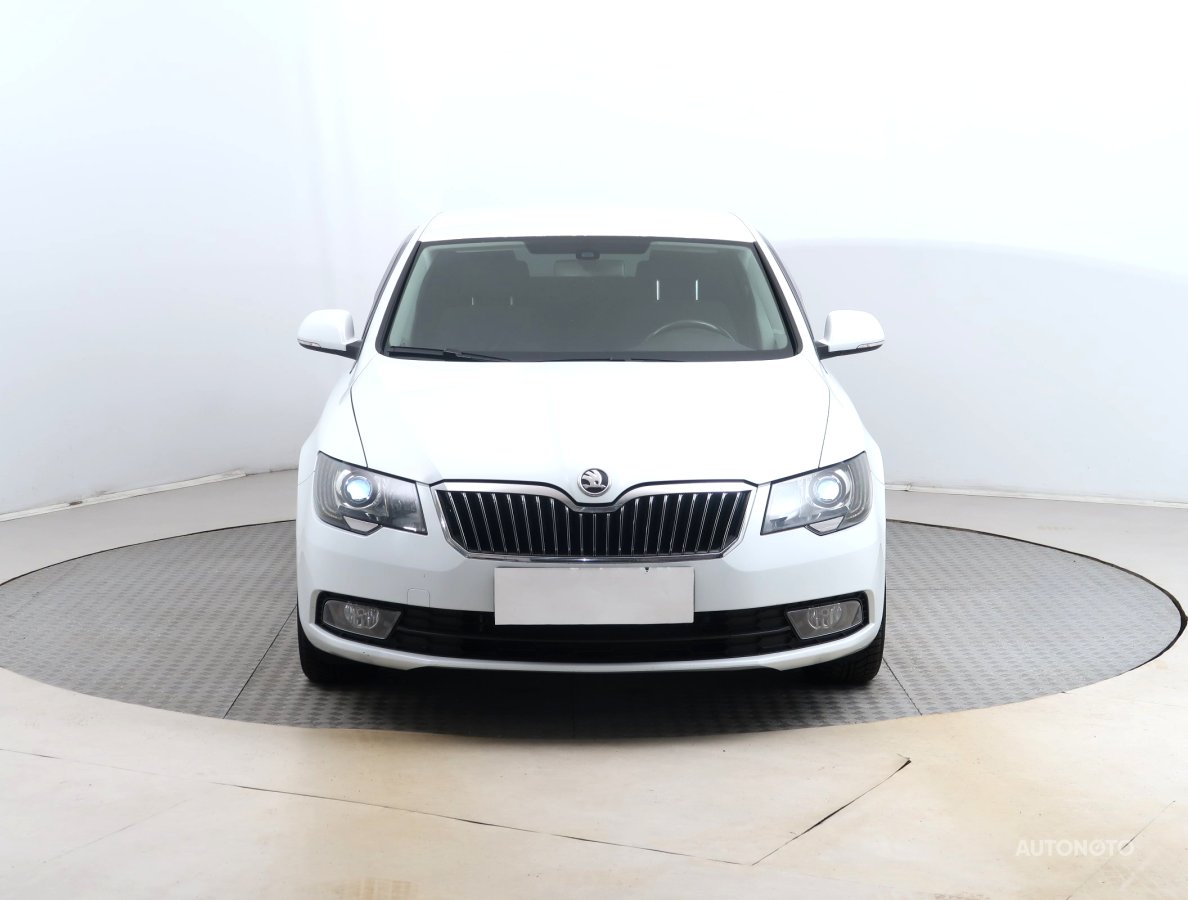 Škoda Superb, 2015 - pohled č. 2
