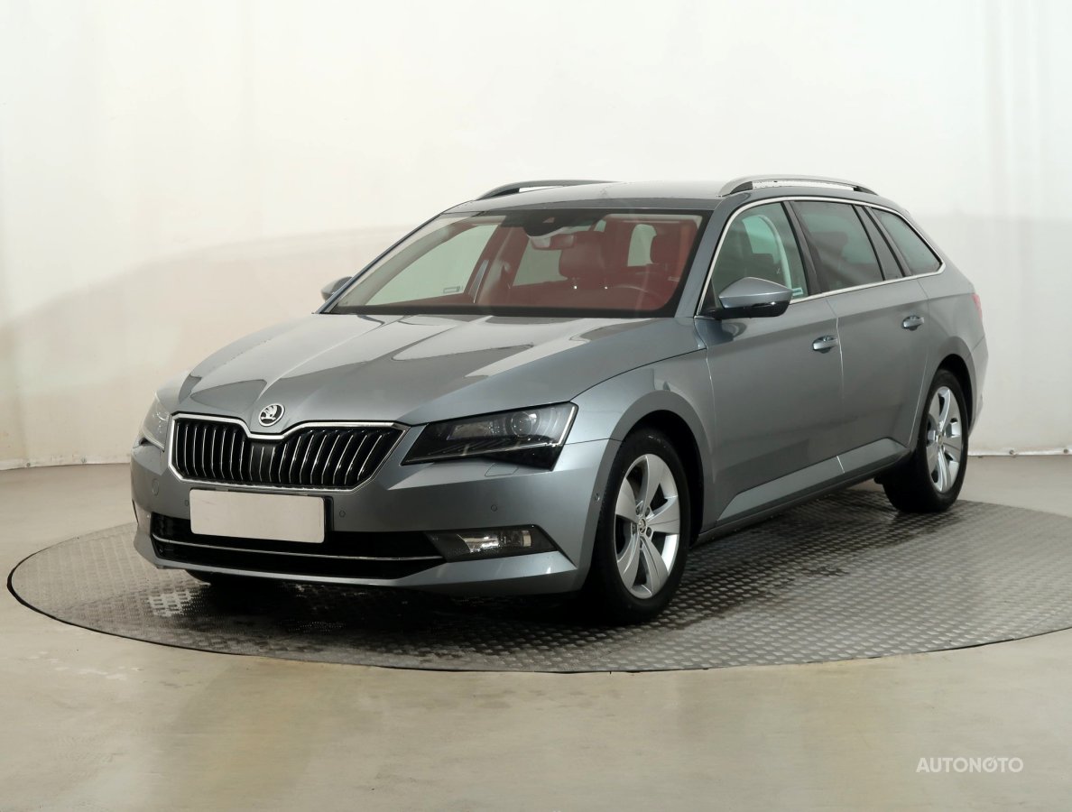 Škoda Superb, 2017 - pohled č. 3