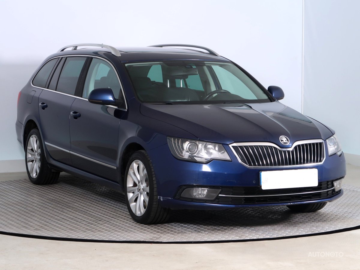 Škoda Superb, 2013 - celkový pohled