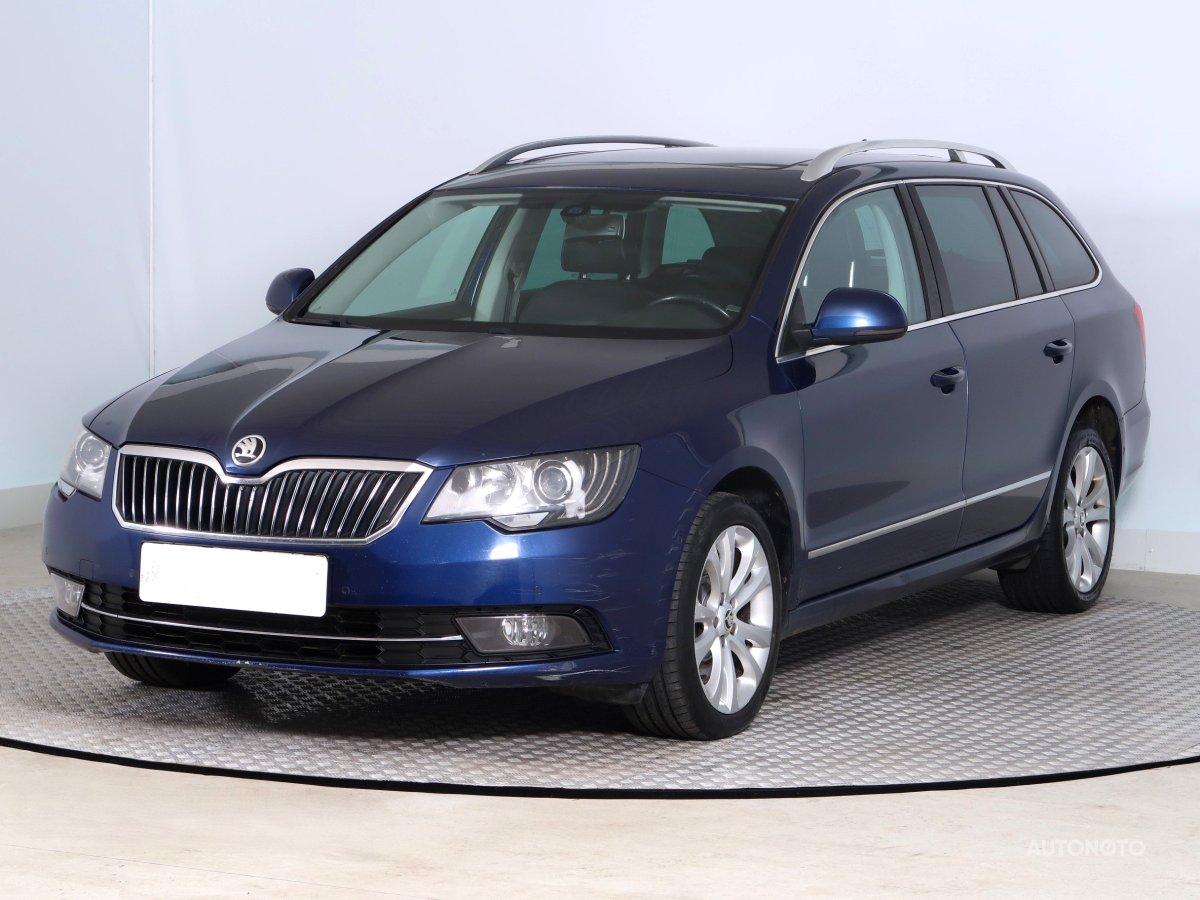 Škoda Superb, 2013 - pohled č. 3