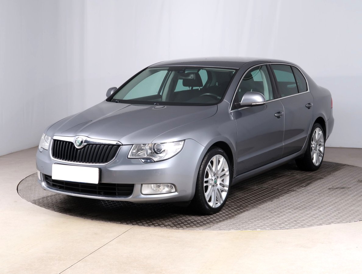 Škoda Superb, 2011 - pohled č. 3