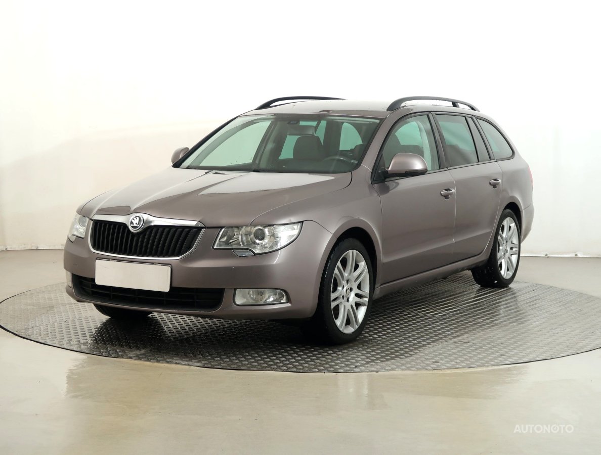 Škoda Superb, 2011 - pohled č. 3