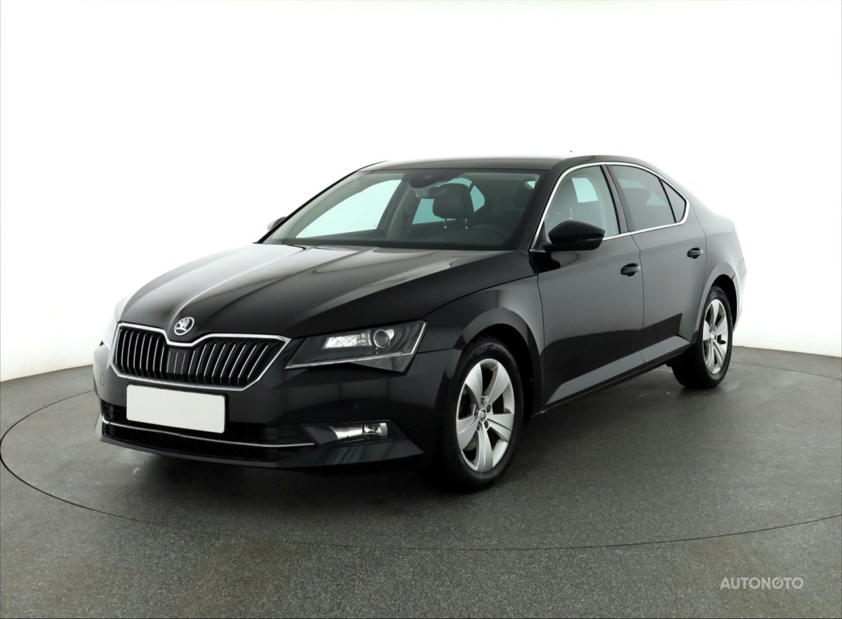 Škoda Superb, 2018 - pohled č. 3