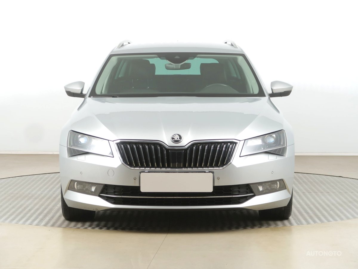 Škoda Superb, 2019 - pohled č. 2