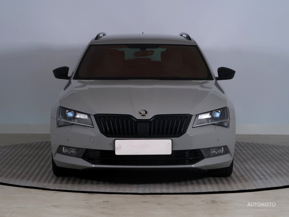 Škoda Superb, 2018 - pohled č. 2