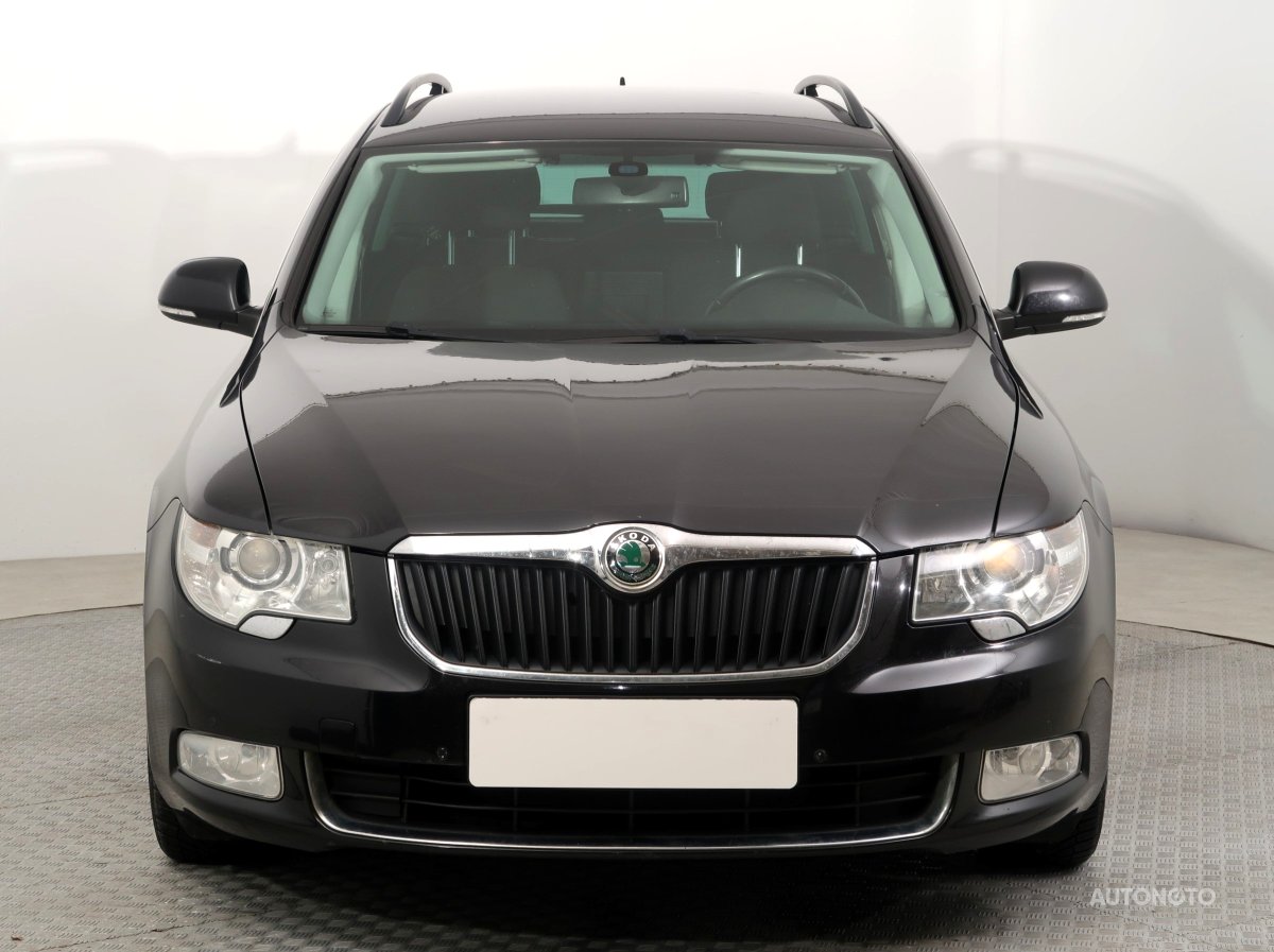 Škoda Superb, 2013 - pohled č. 2