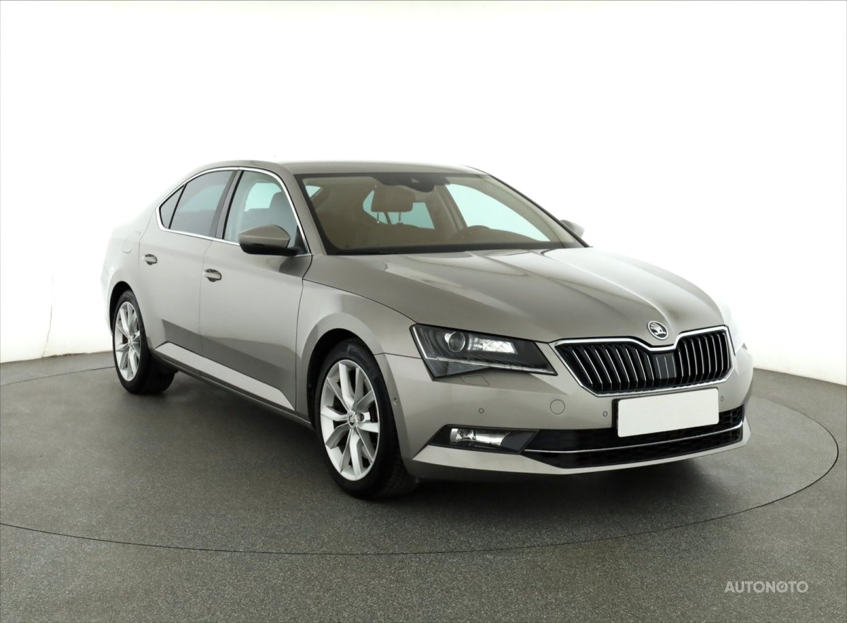 Škoda Superb, 2015 - celkový pohled