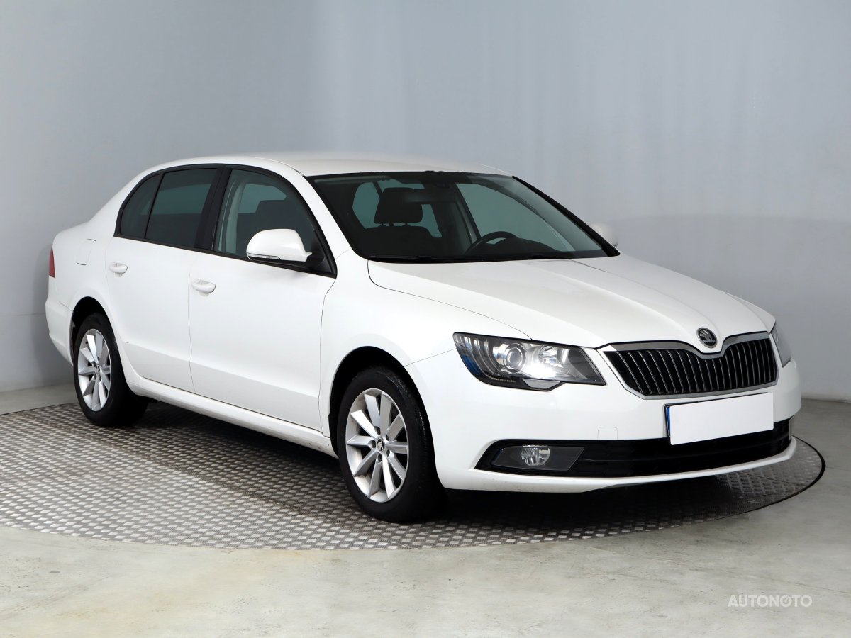 Škoda Superb, 2014 - celkový pohled
