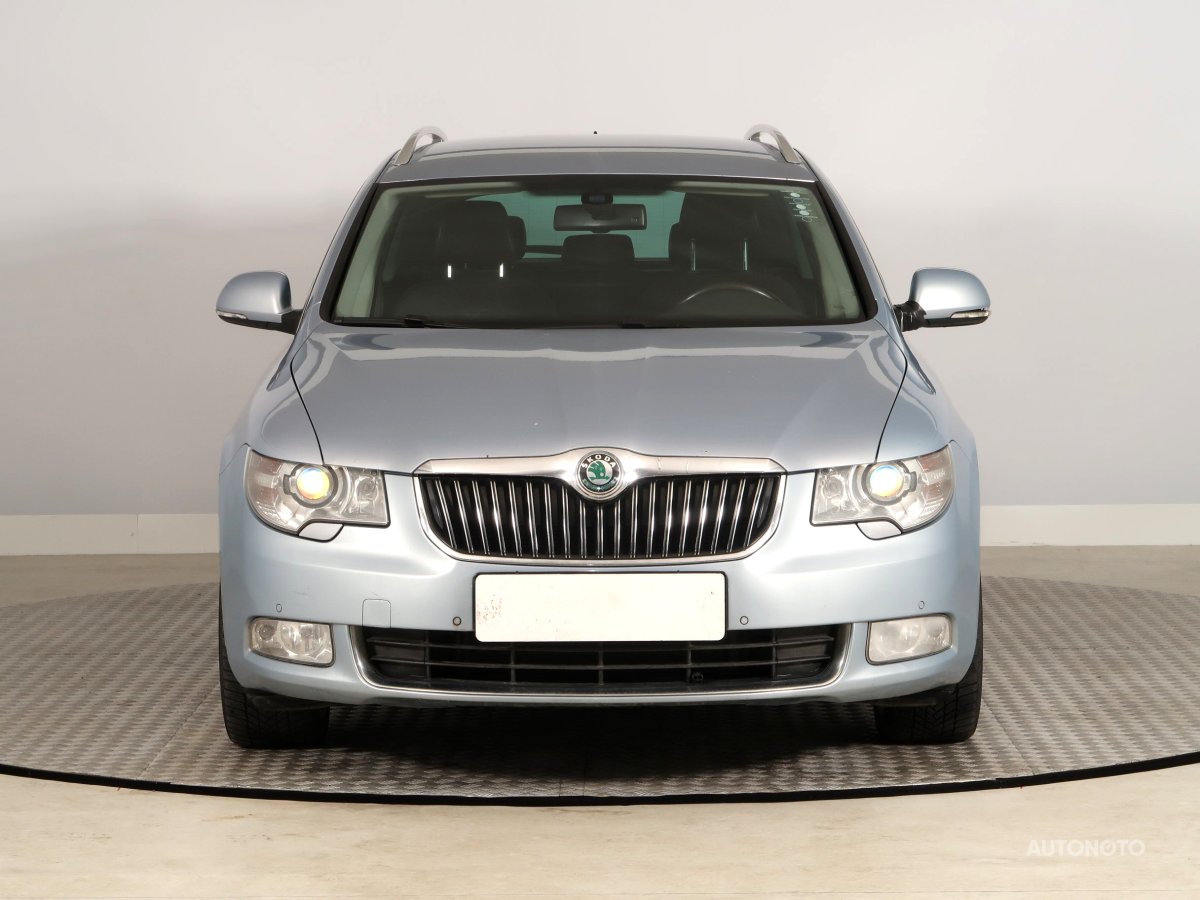 Škoda Superb, 2011 - pohled č. 2