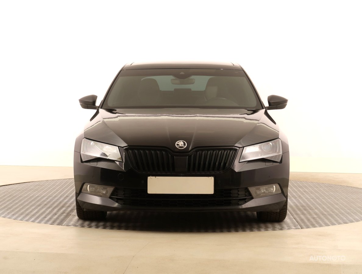 Škoda Superb, 2017 - pohled č. 2