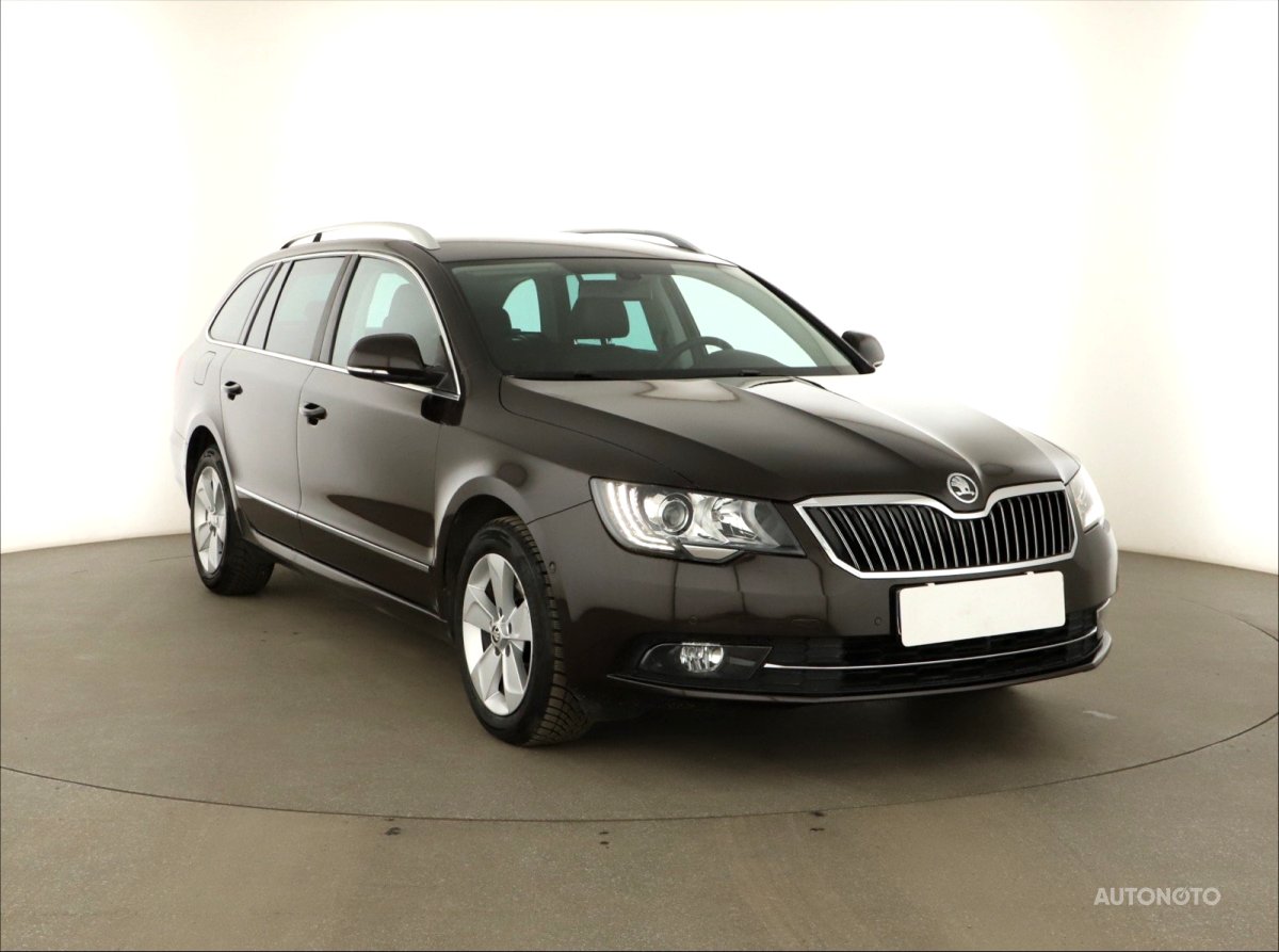 Škoda Superb, 2014 - celkový pohled