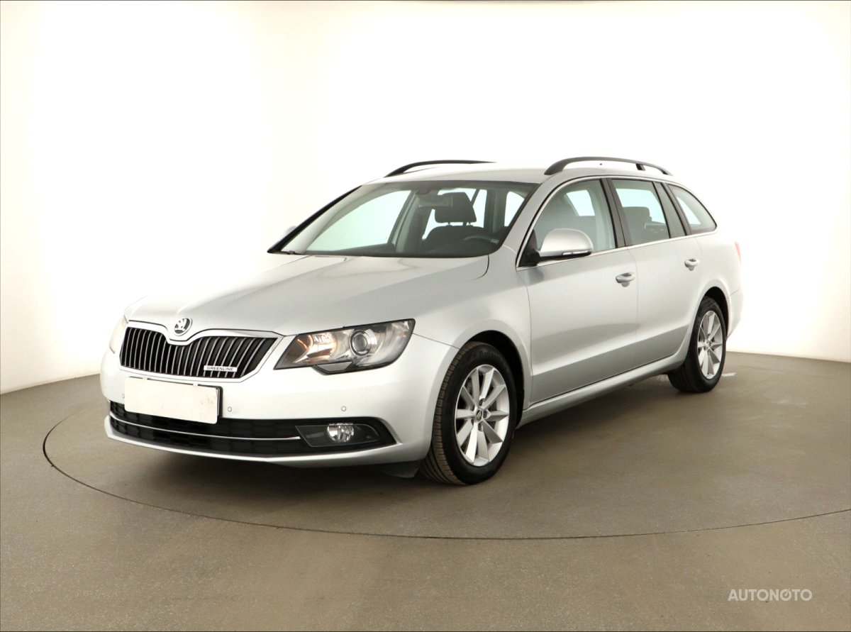Škoda Superb, 2014 - pohled č. 3