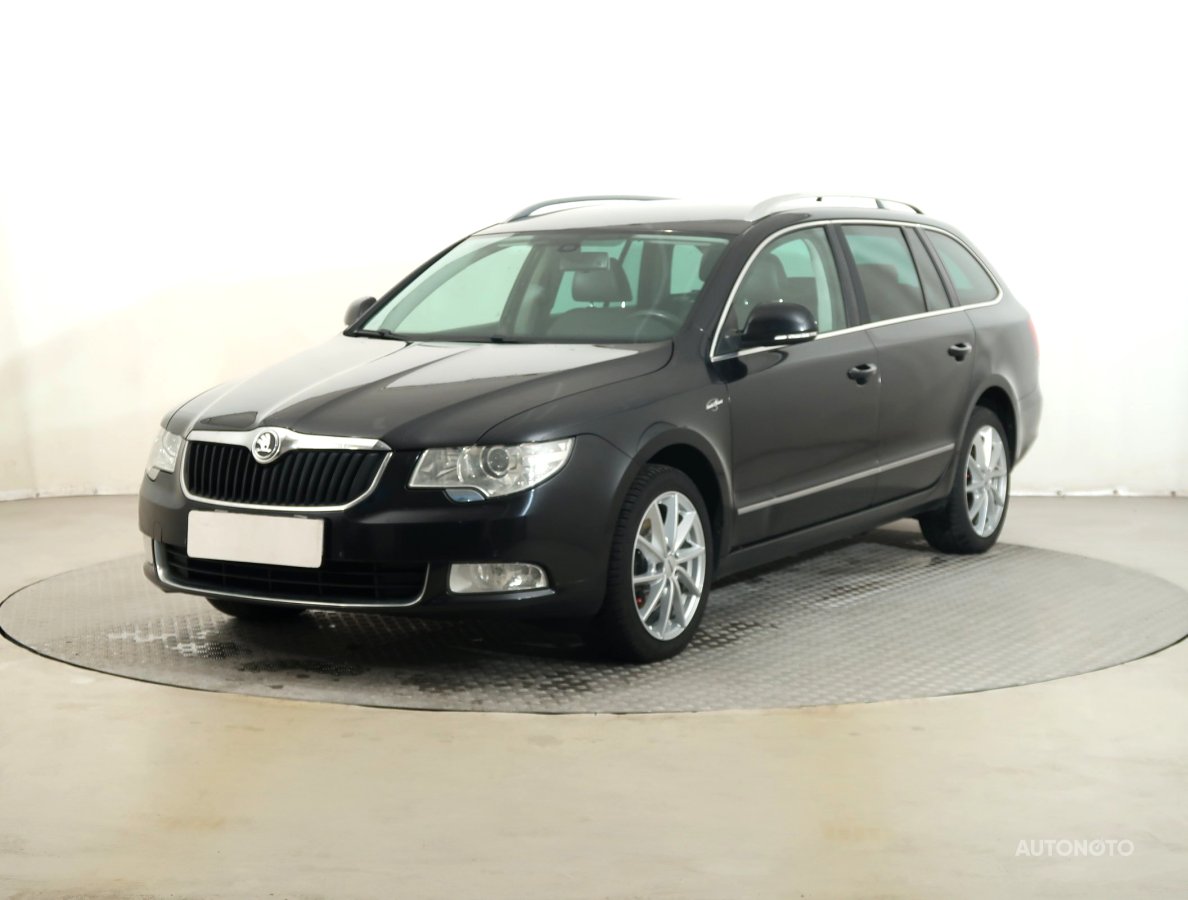 Škoda Superb, 2012 - pohled č. 3