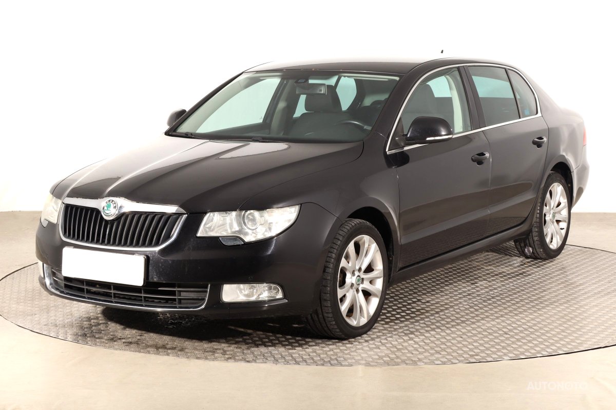Škoda Superb, 2010 - pohled č. 3