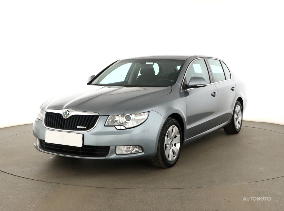 Škoda Superb, 2012 - pohled č. 3