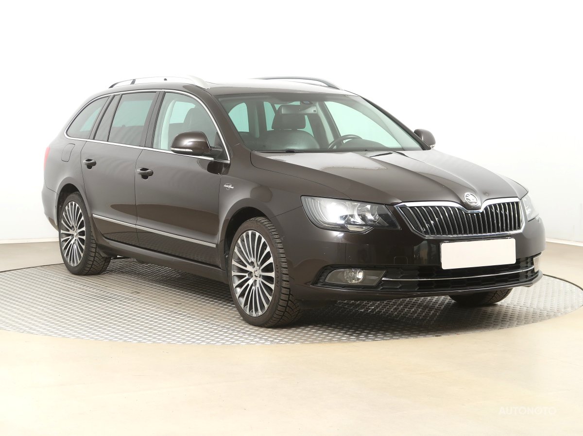 Škoda Superb, 2014 - celkový pohled