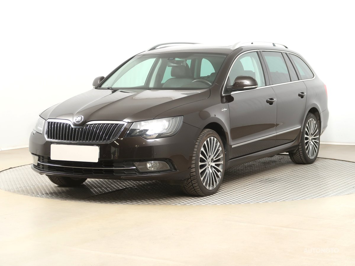 Škoda Superb, 2014 - pohled č. 3
