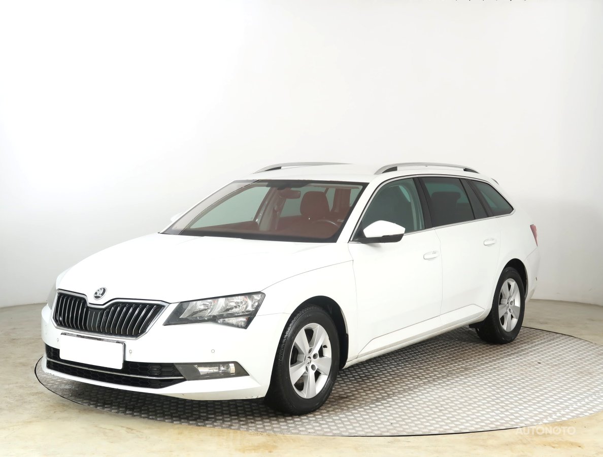 Škoda Superb, 2017 - pohled č. 3