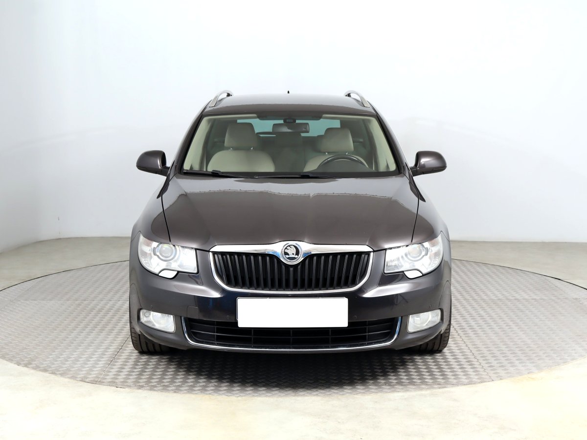 Škoda Superb, 2011 - pohled č. 2