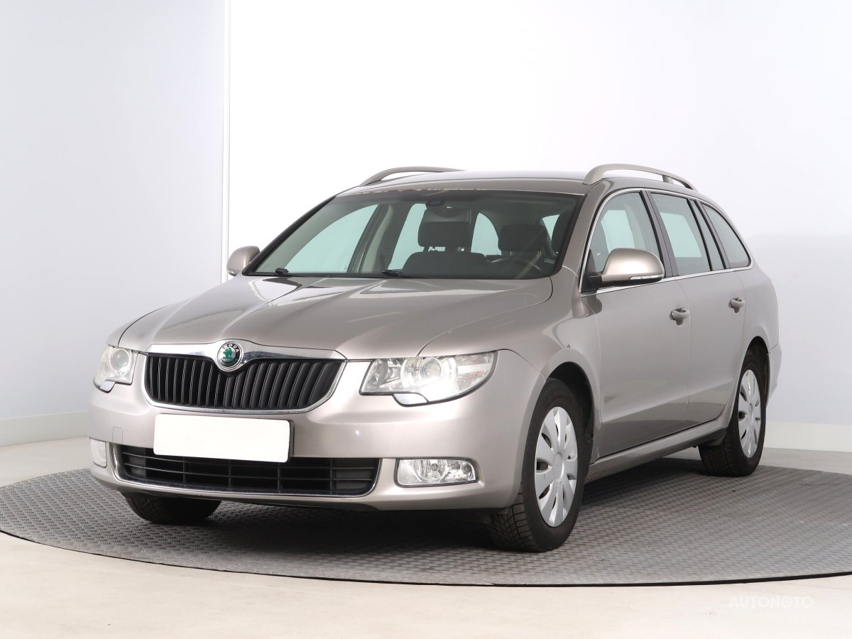 Škoda Superb, 2010 - pohled č. 3