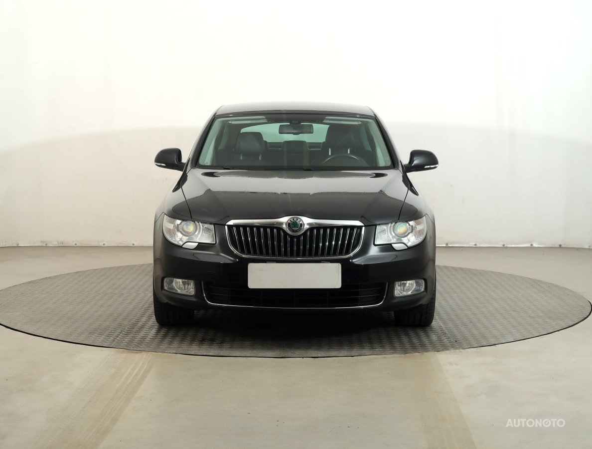Škoda Superb, 2012 - pohled č. 2