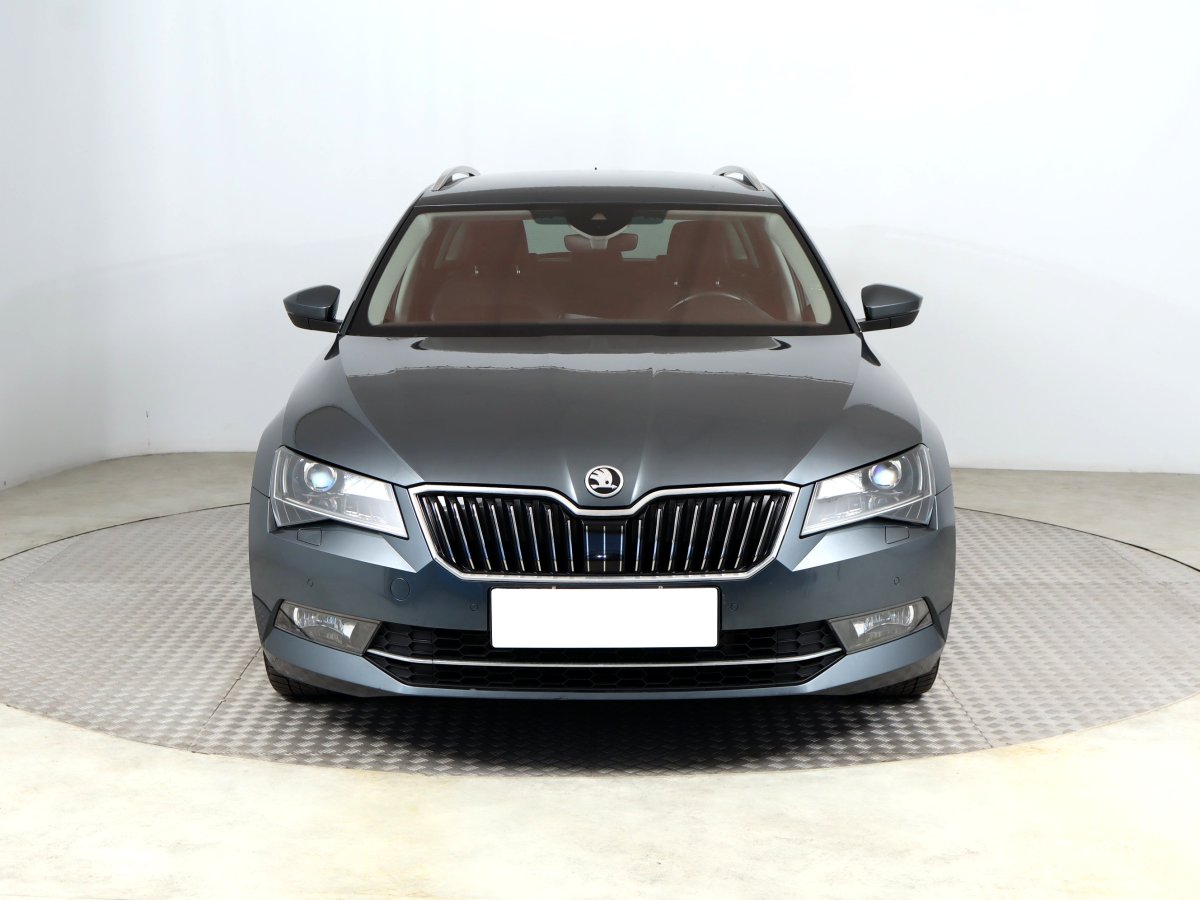 Škoda Superb, 2017 - pohled č. 2