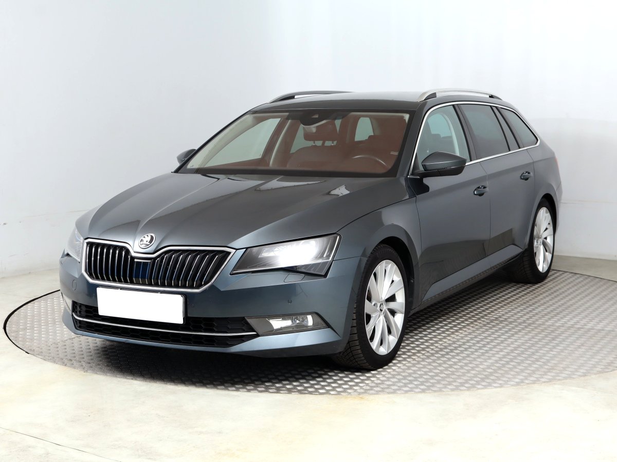 Škoda Superb, 2017 - pohled č. 3