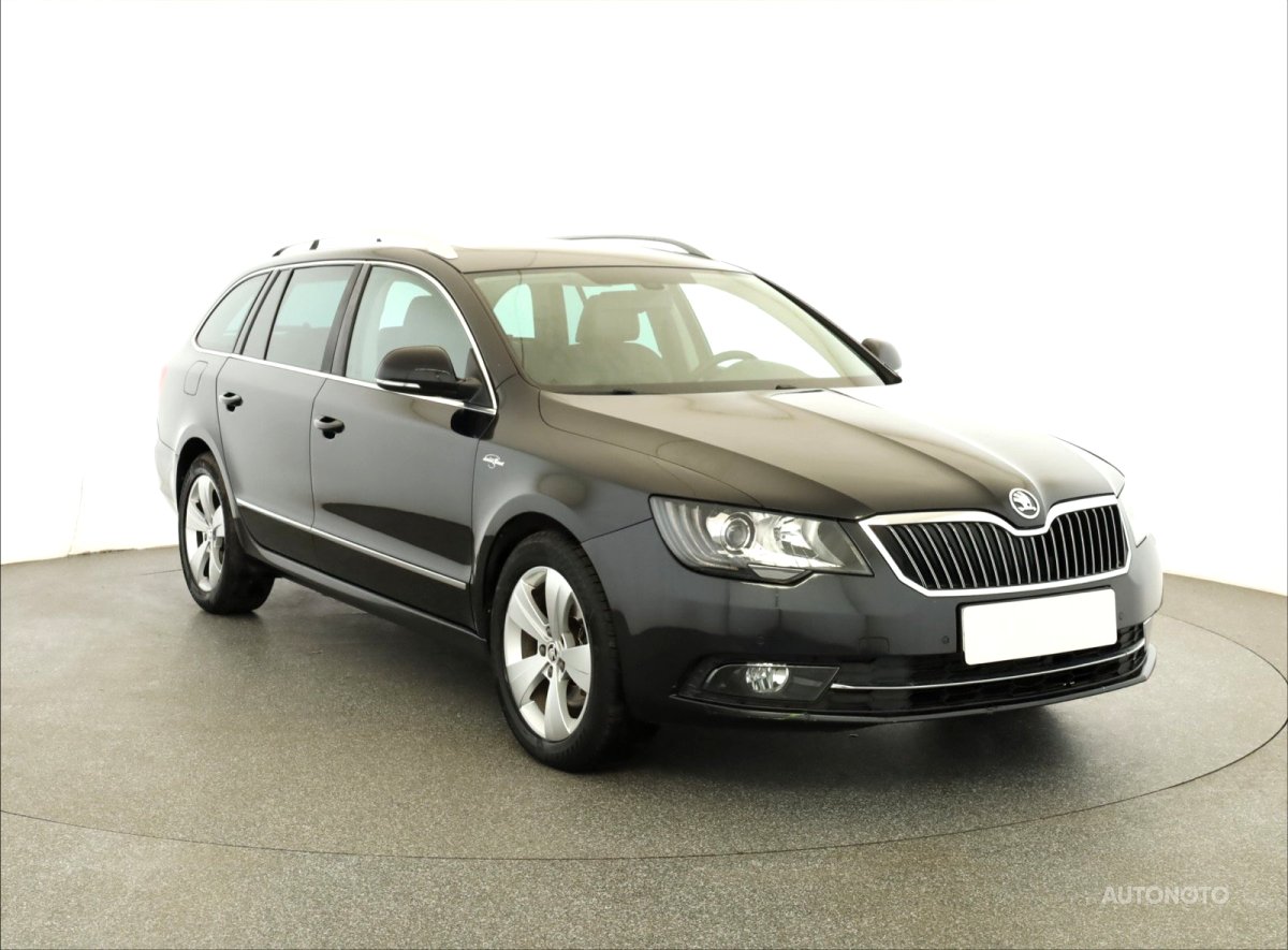 Škoda Superb, 2014 - celkový pohled