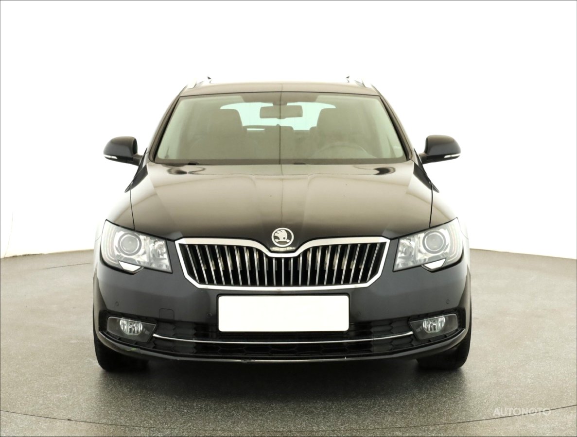 Škoda Superb, 2014 - pohled č. 2