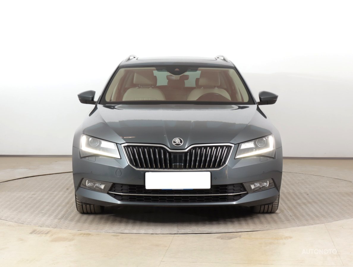 Škoda Superb, 2018 - pohled č. 2