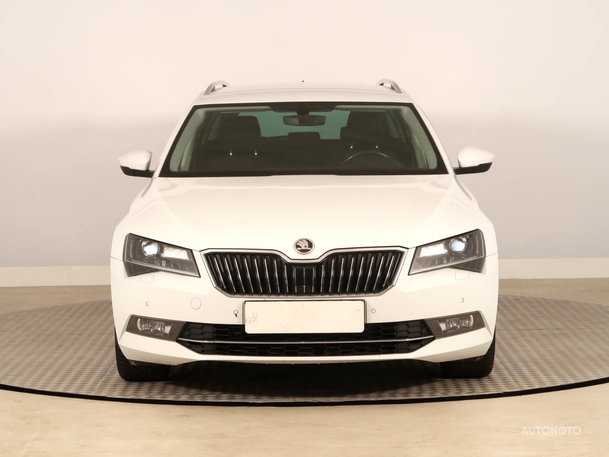 Škoda Superb, 2018 - pohled č. 2